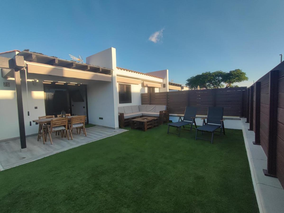 Bungalow Maspalomas Golf Con Jacuzzi, Piscina Y Jardin San Bartolomé Екстериор снимка