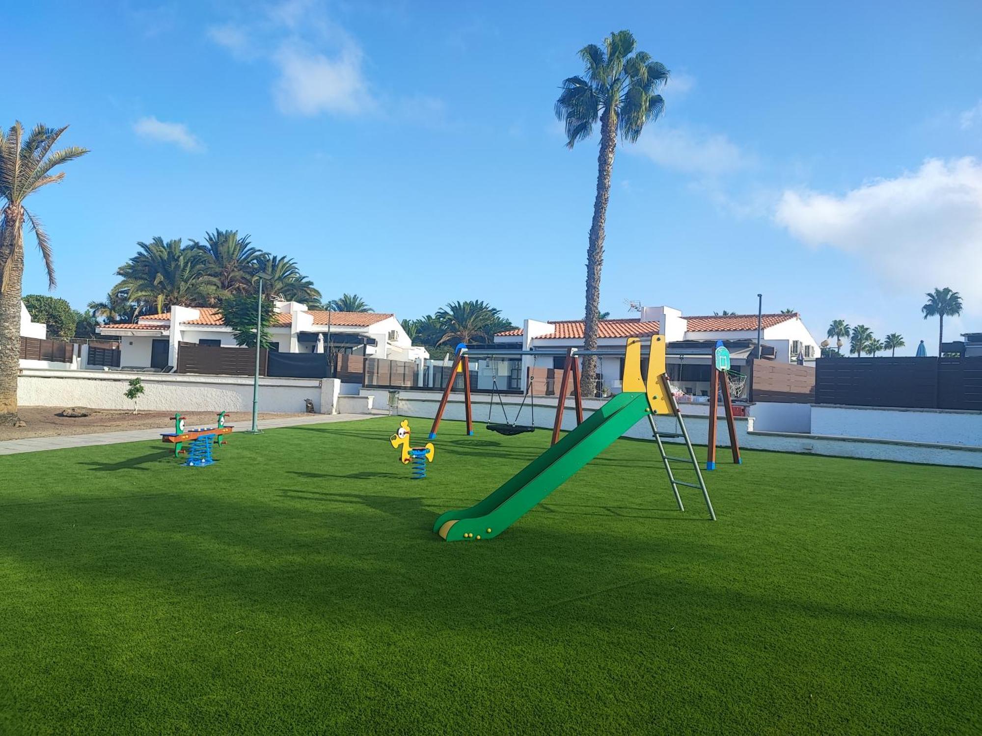 Bungalow Maspalomas Golf Con Jacuzzi, Piscina Y Jardin San Bartolomé Екстериор снимка